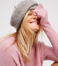 Bobbi_Chunky_Pom_Beanie4